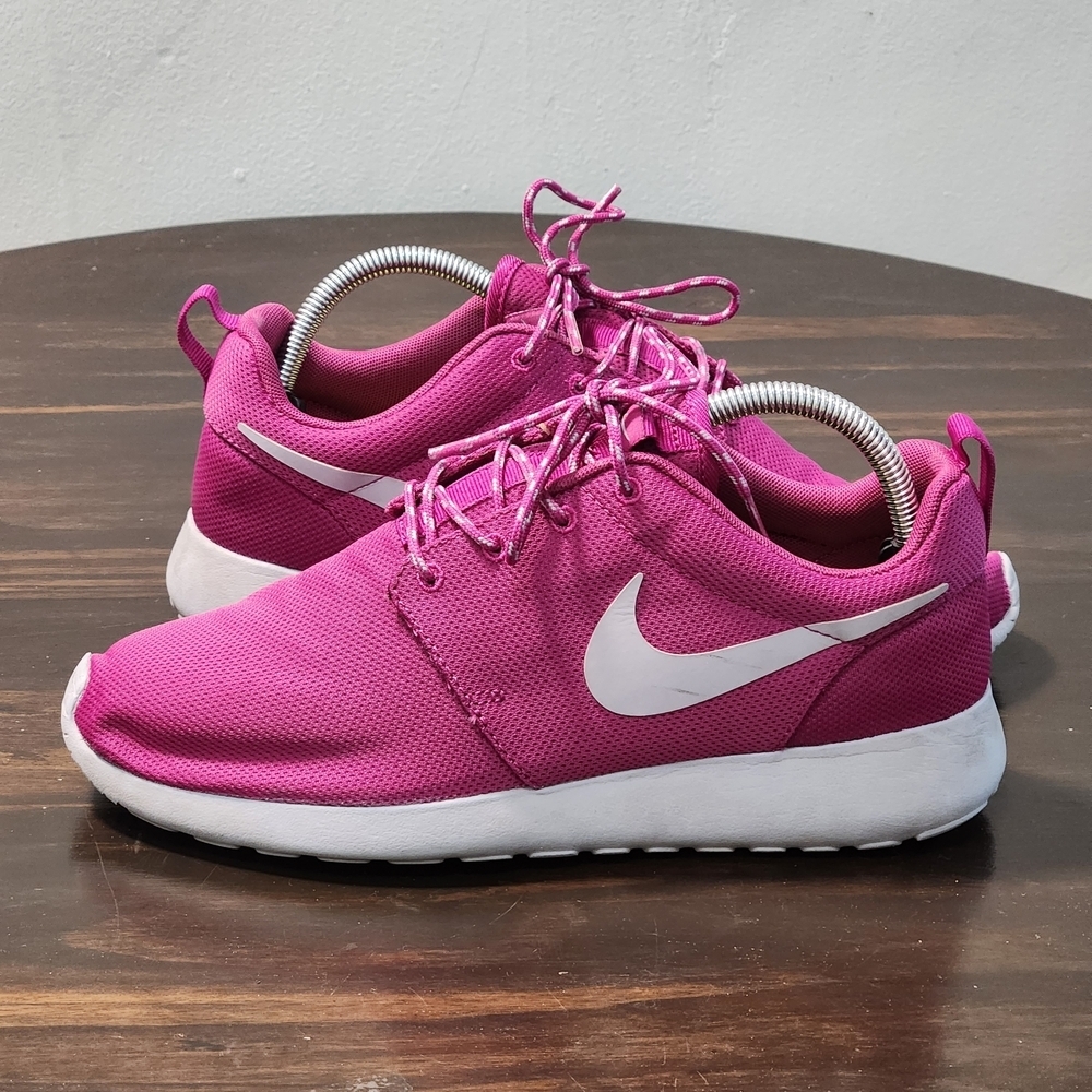 Nike Roshe One 511882-601 Women’s 9 Pink Gray Mesh Sneakers - Picture 3 of 7